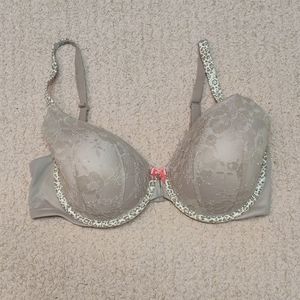 Victoria's secret body bra